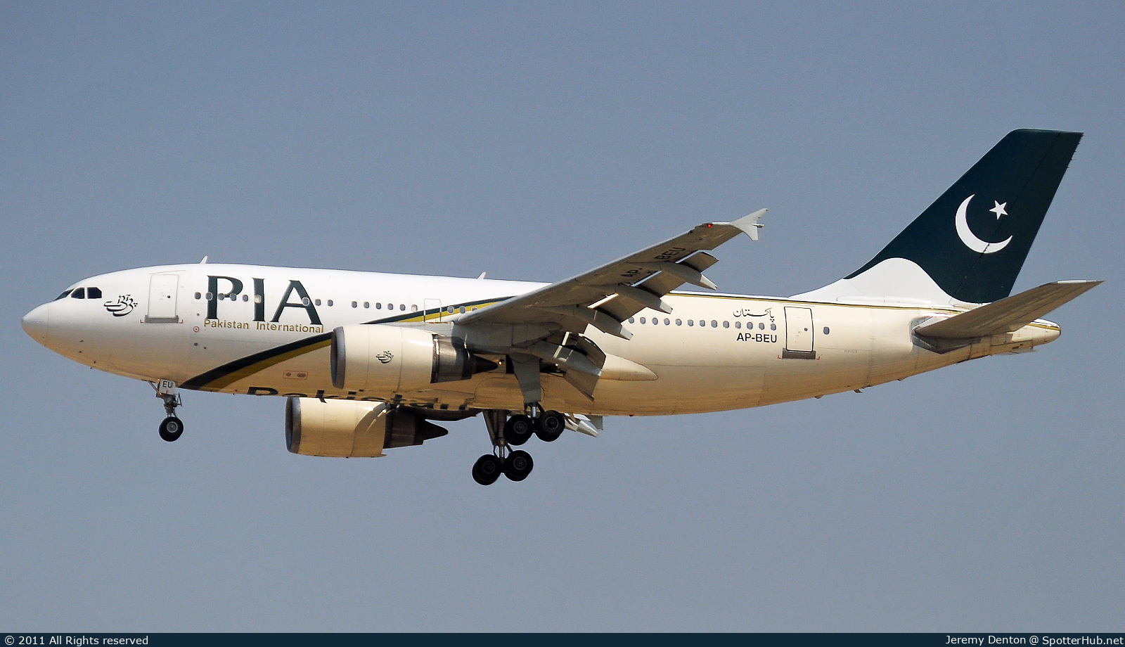 Photo of AP-BEU - Airbus A310-308 operated by PIA Pakistan International Airlines