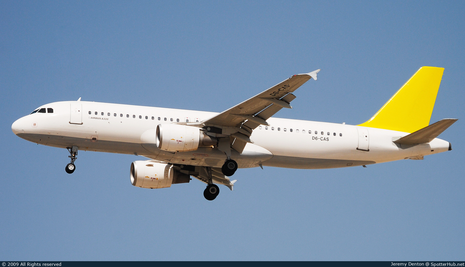 Photo of D6-CAS - Airbus A320-214 operated by Sudan Airways (opb Comoro Islands Airline)
