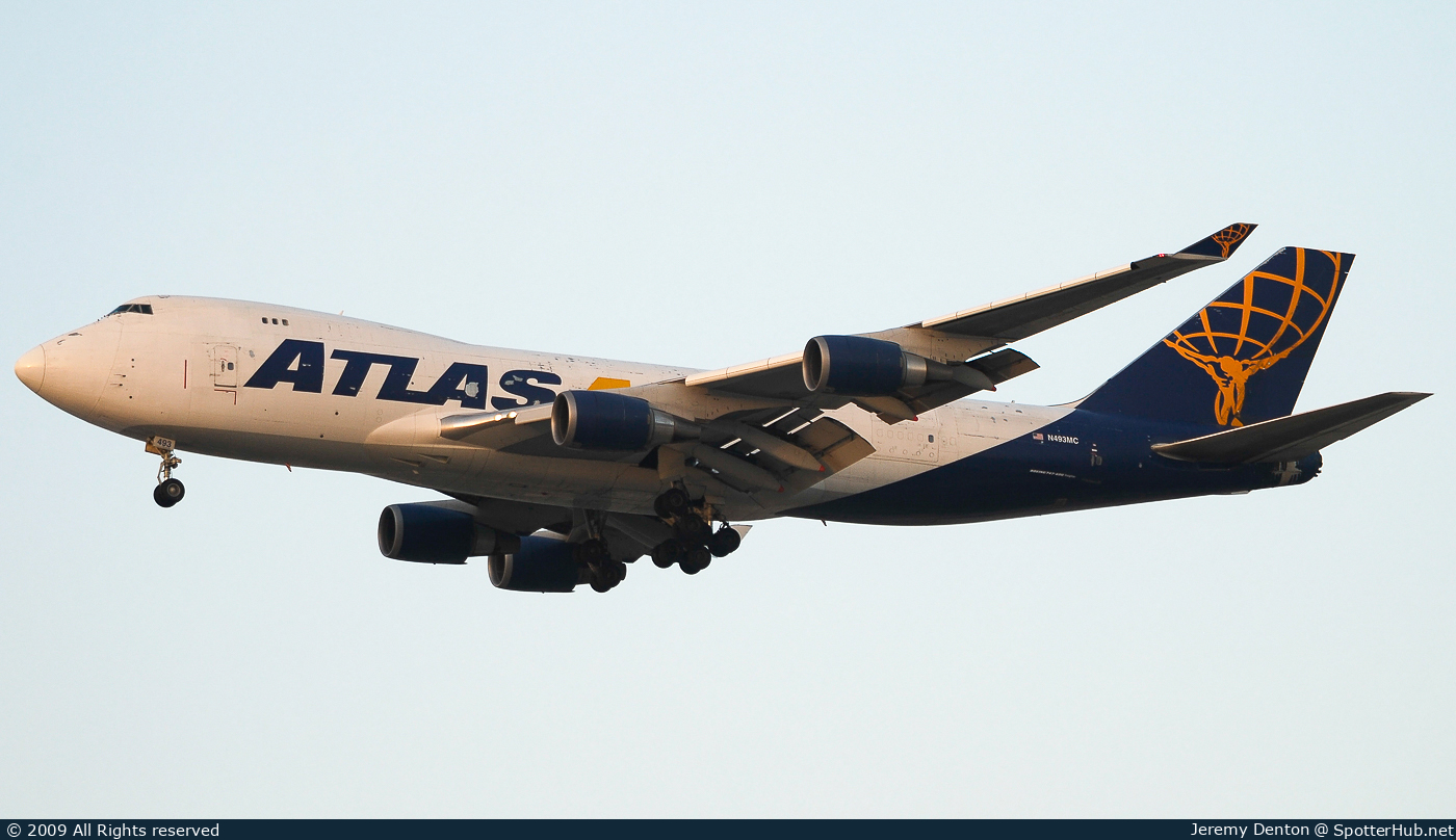 Photo of N493MC - Boeing 747-47UF operated by Atlas Air
