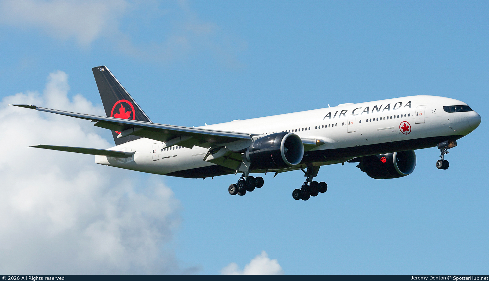 Photo of C-FIUJ - Boeing 777-233(LR) operated by Air Canada