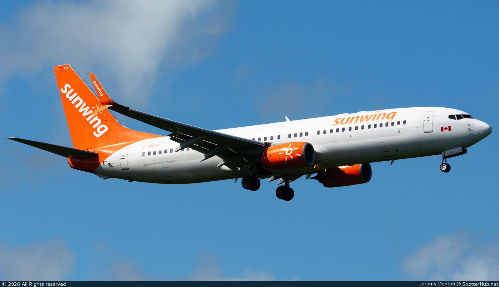 Photo of C-GNCH - Boeing 737-81D operated by Sunwing Airlines