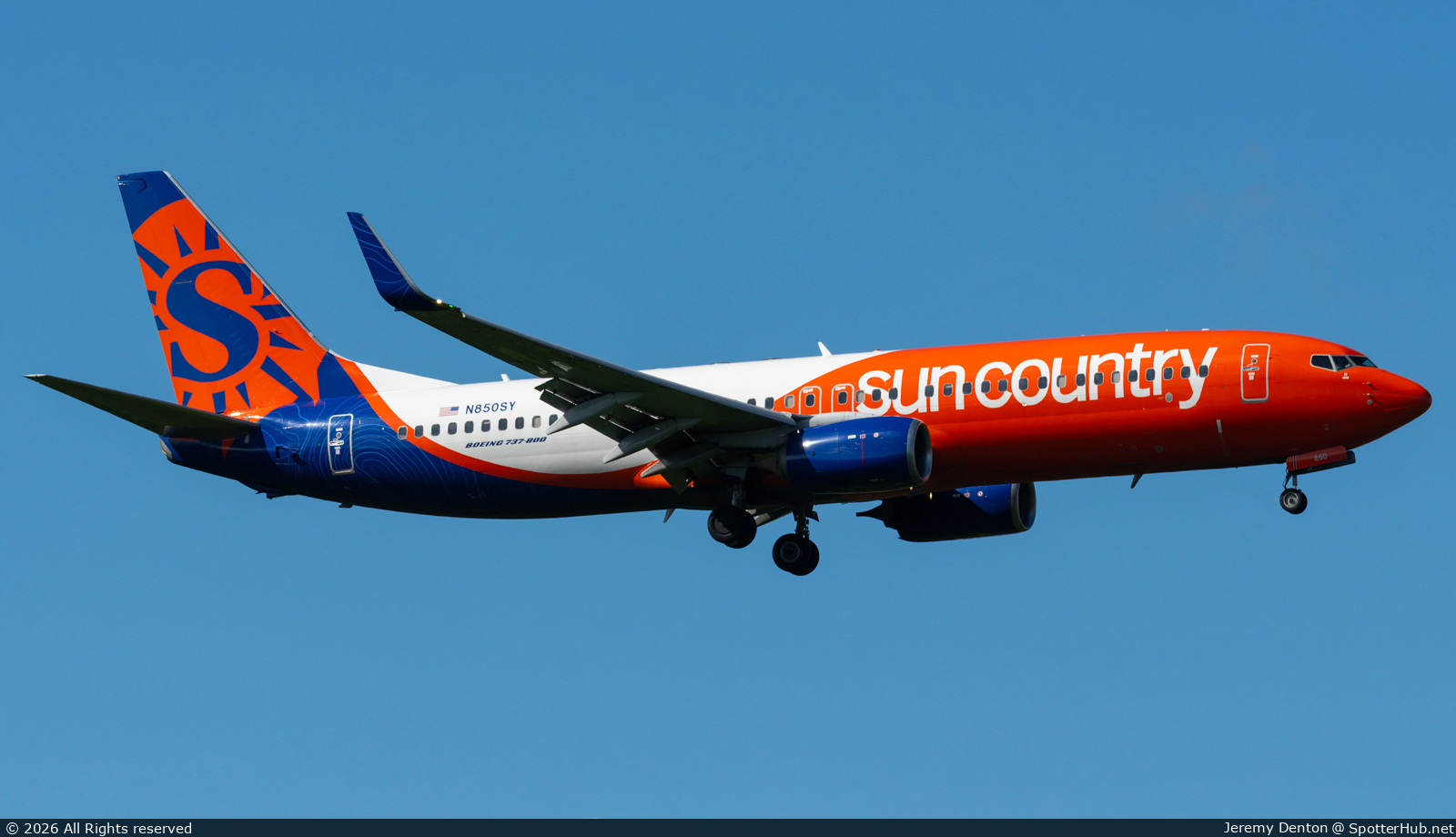 Photo of N850SY - Boeing 737-8KN operated by Sun Country Airlines
