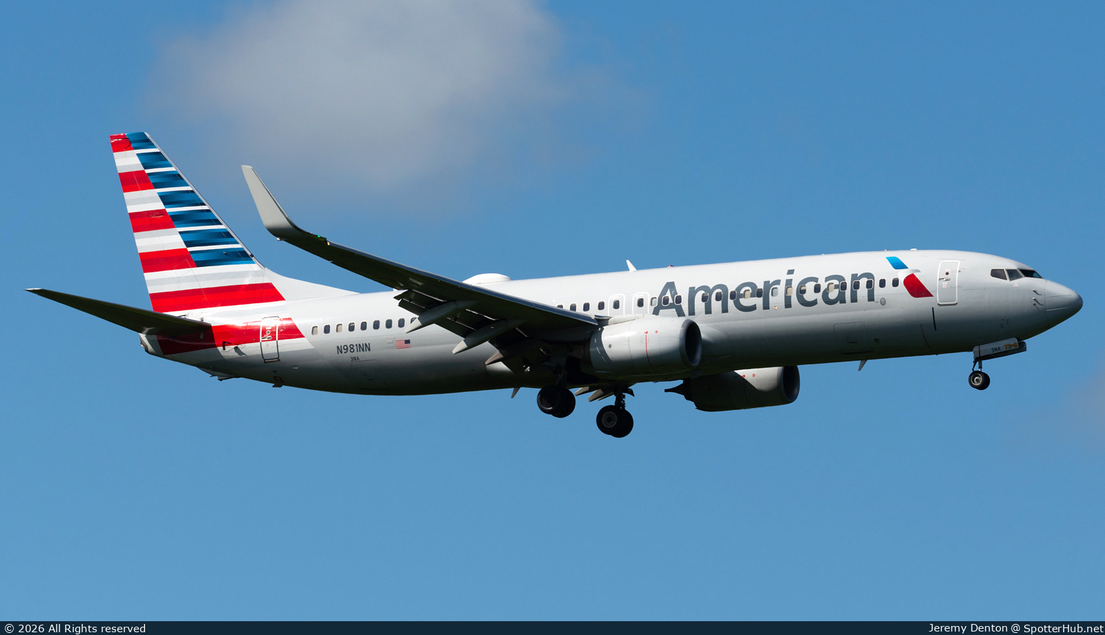 Photo of N981NN - Boeing 737-823 operated by American Airlines