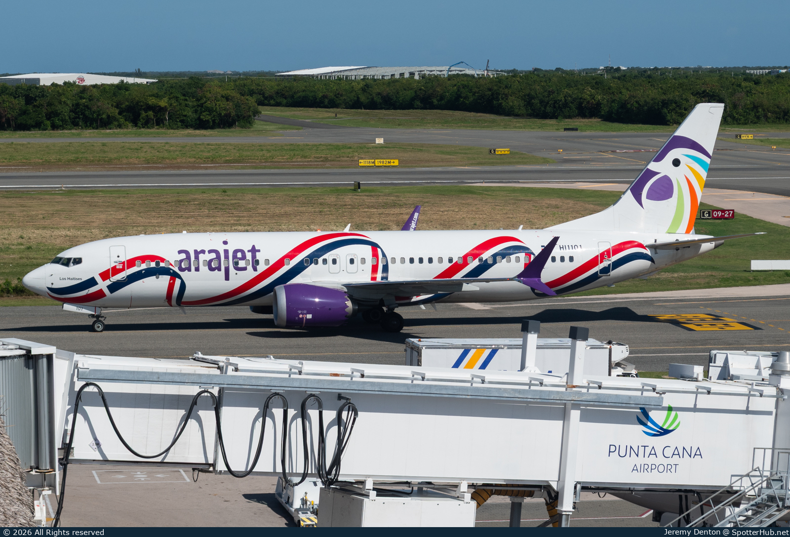 Photo of HI1101 - Boeing 737 MAX 8 operated by Arajet