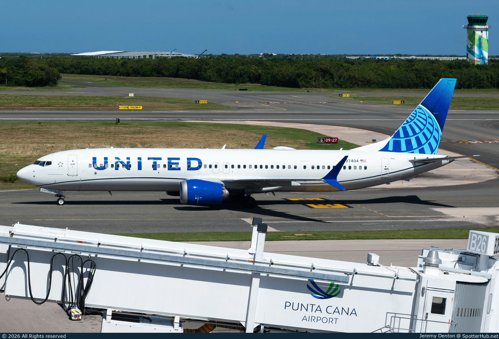 Photo of N27404 - Boeing 737 MAX 9 operated by United Airlines