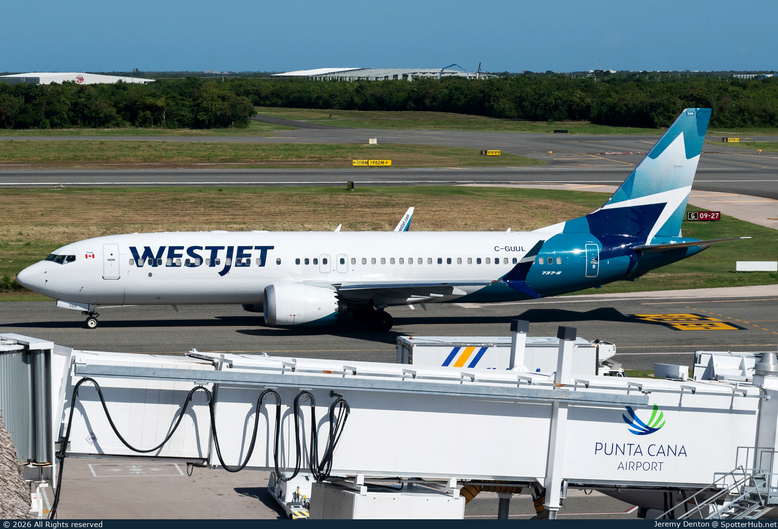 Photo of C-GUUL - Boeing 737 MAX 8 operated by WestJet Airlines