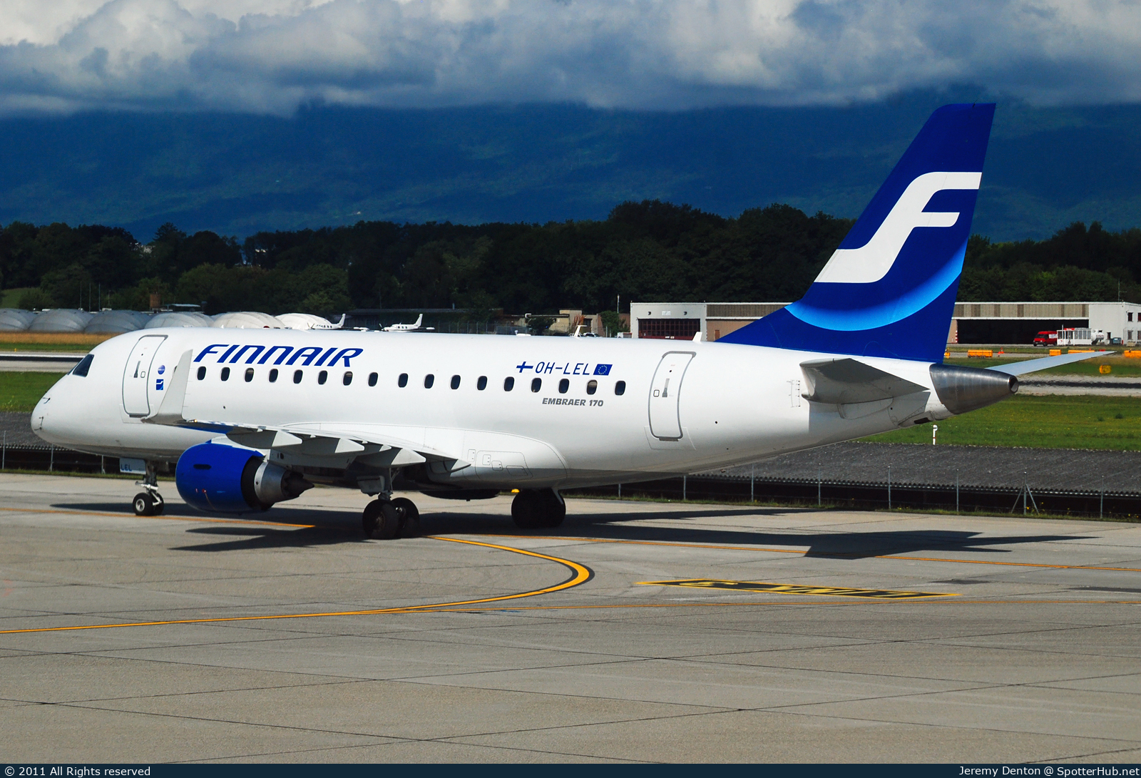 Photo of OH-LEL - Embraer ERJ-170STD operated by Finnair