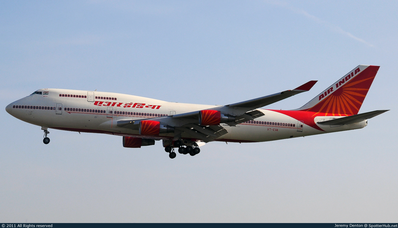 Photo of VT-EVA - Boeing 747-437 operated by Air India