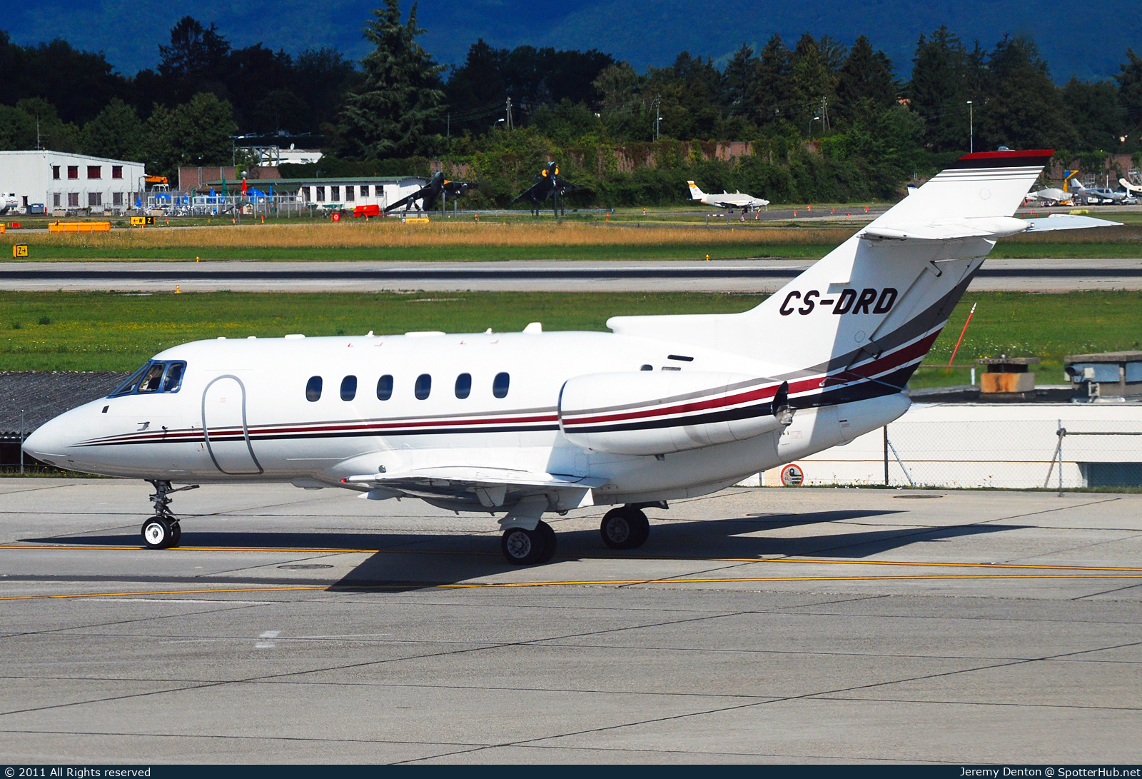 Photo of CS-DRD - Hawker Beechcraft 800XP operated by NetJets Europe