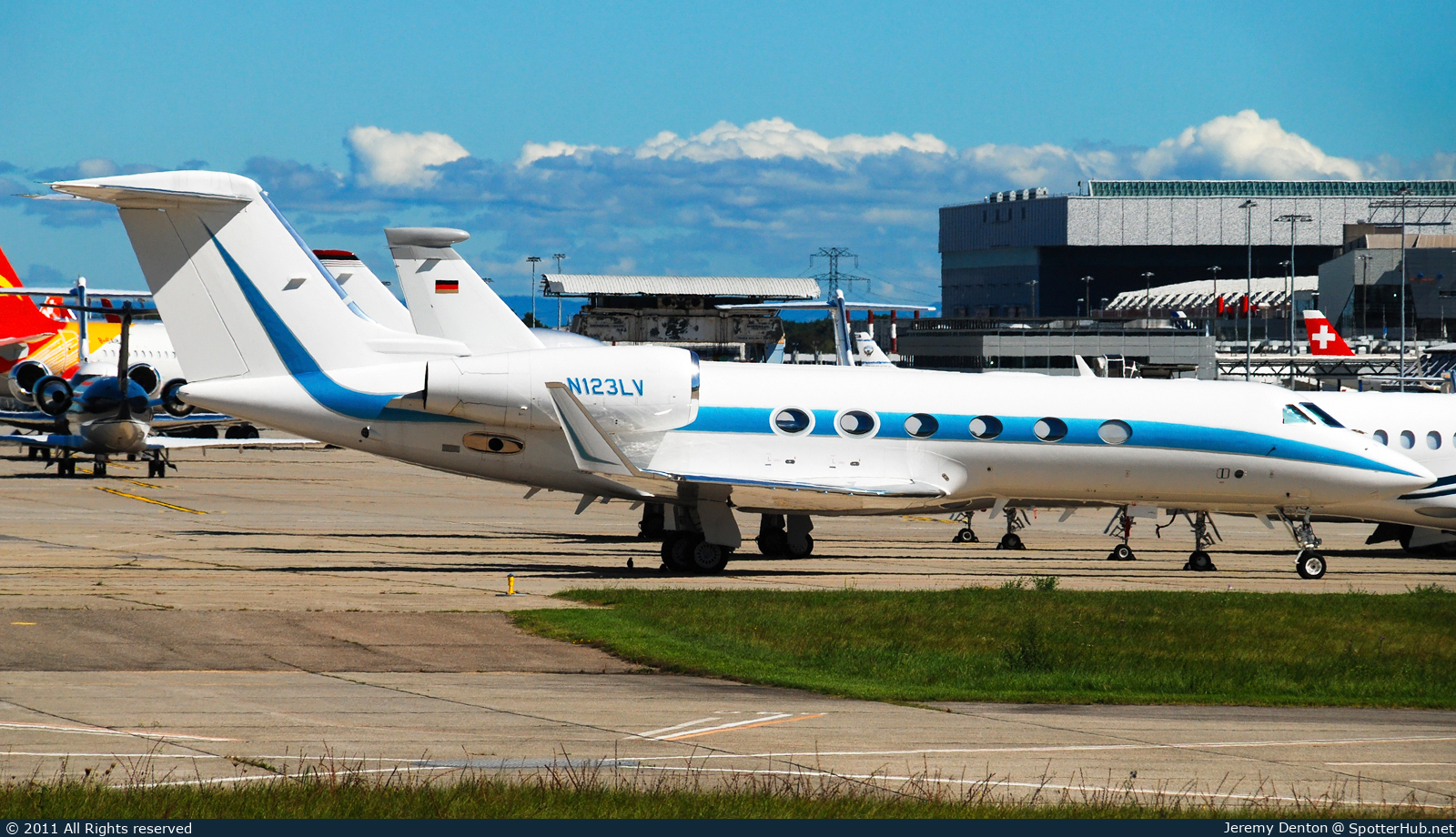 Photo of N123LV - Gulfstream GIV-X (G450) operated by Private