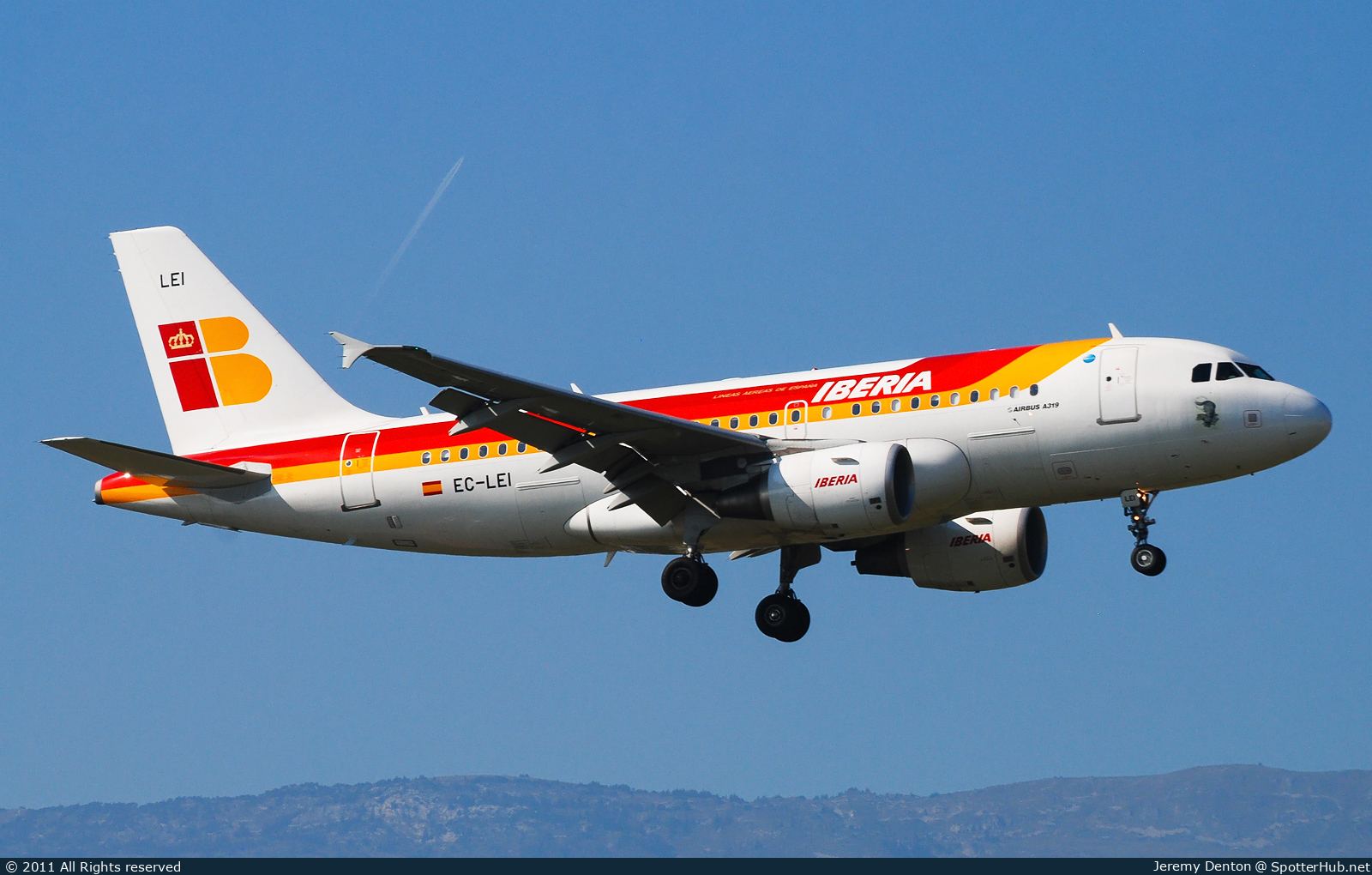 Photo of EC-LEI - Airbus A319-111 operated by Iberia