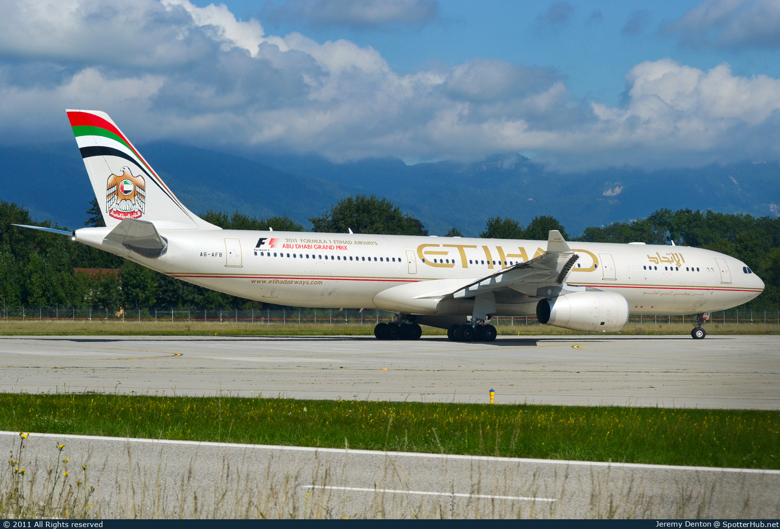 Photo of A6-AFB - Airbus A330-343 operated by Etihad Airways