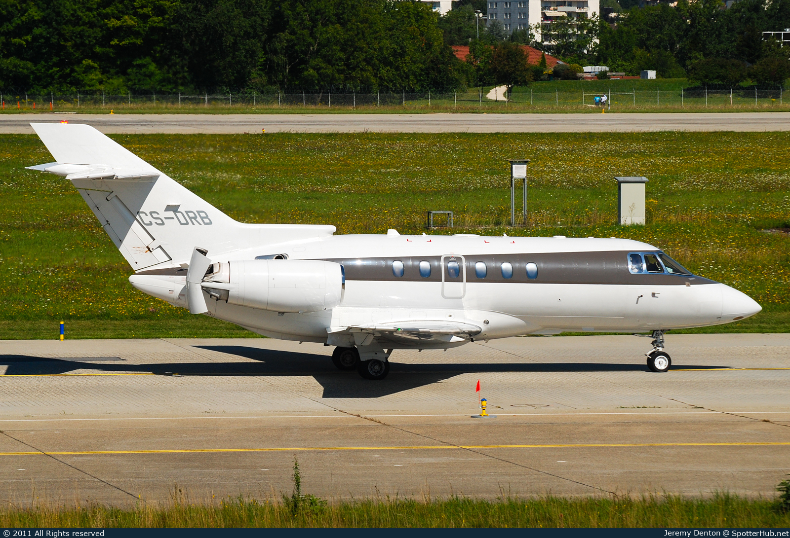 Photo of CS-DRB - Hawker Beechcraft 800XP operated by NetJets Europe