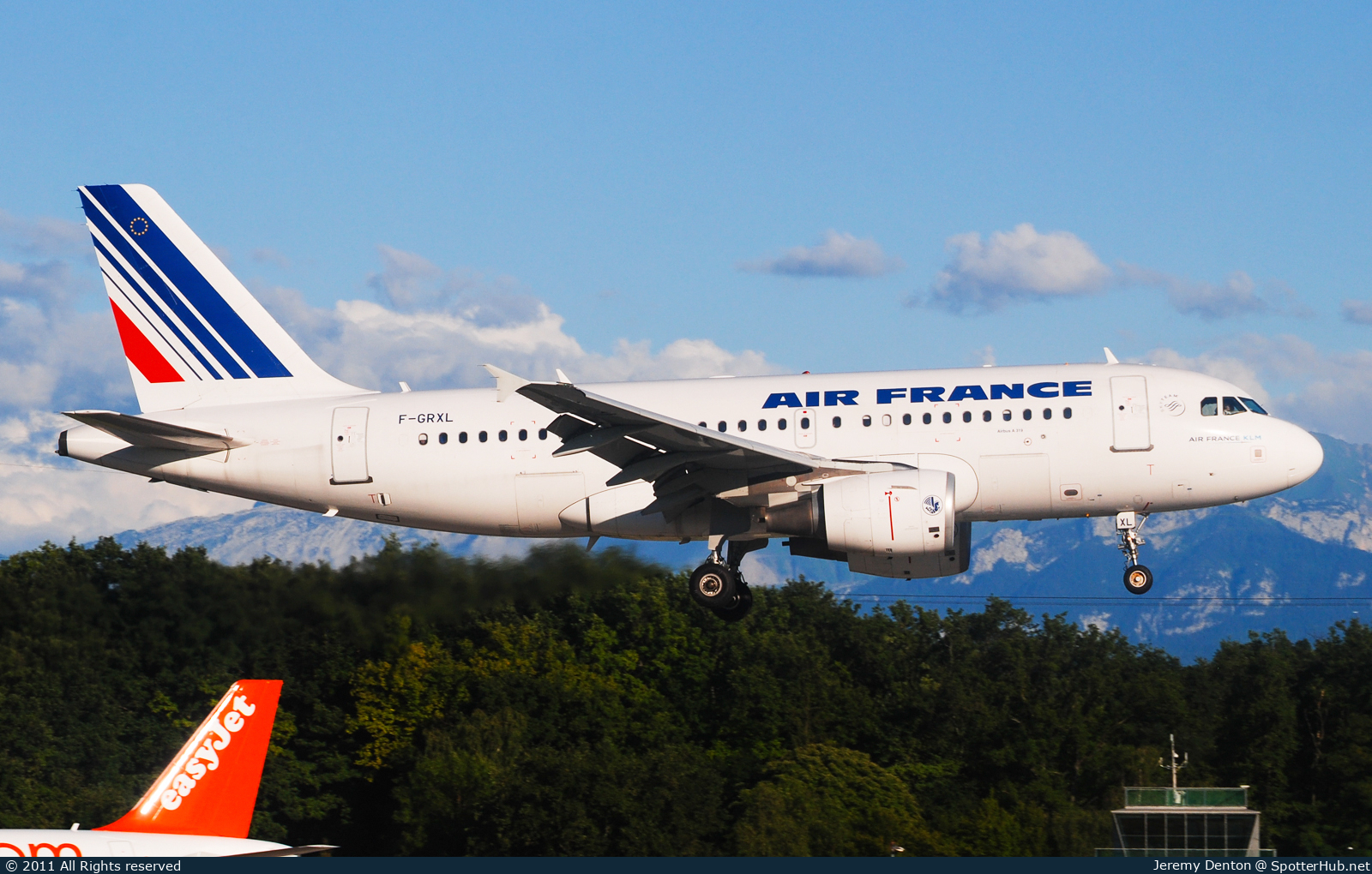Photo of F-GRXL - Airbus A319-111 operated by Air France