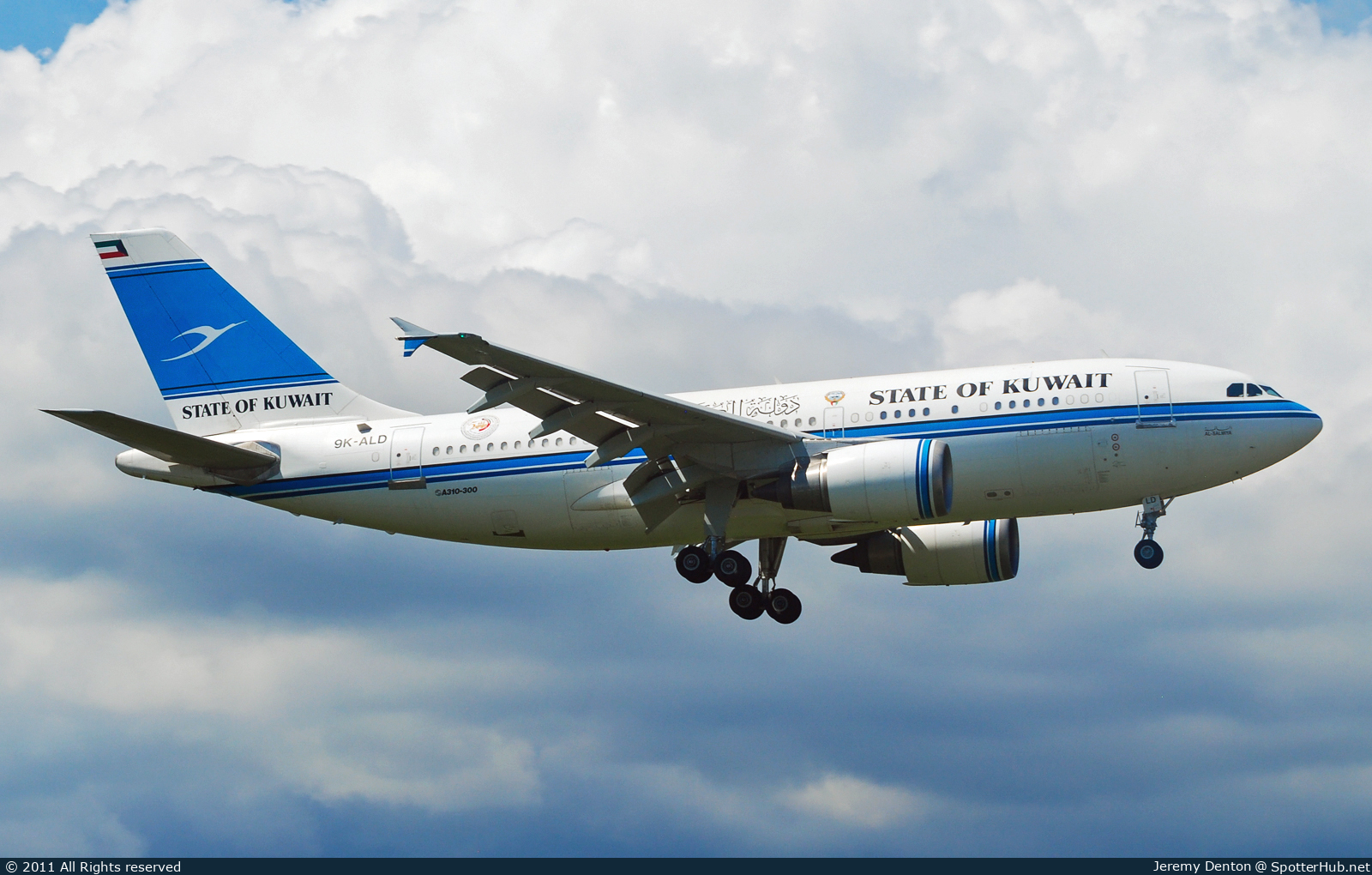 Photo of 9K-ALD - Airbus A310-308 operated by Government of Kuwait