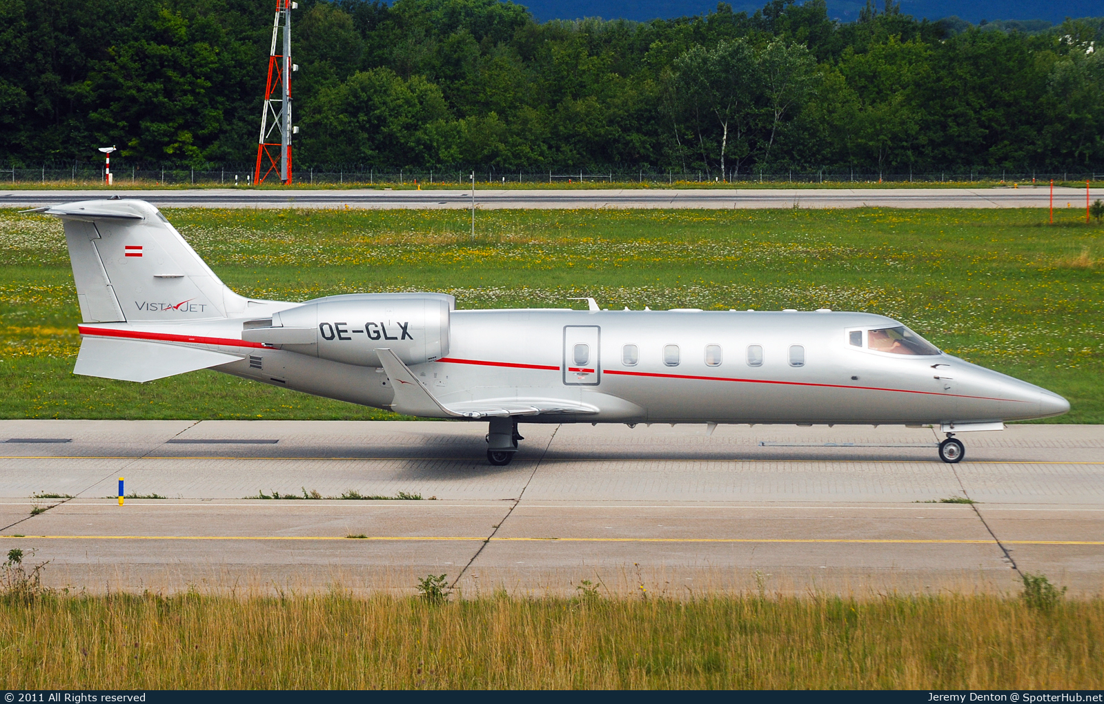 Photo of OE-GLX - Bombardier Learjet 60XR operated by VistaJet