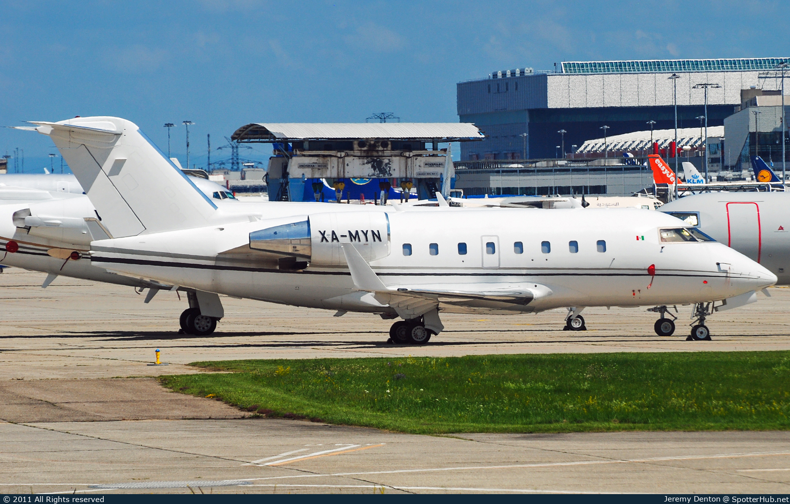 Photo of XA-MYN - Bombardier Challenger 601-3R operated by Hoteles Dinámicos