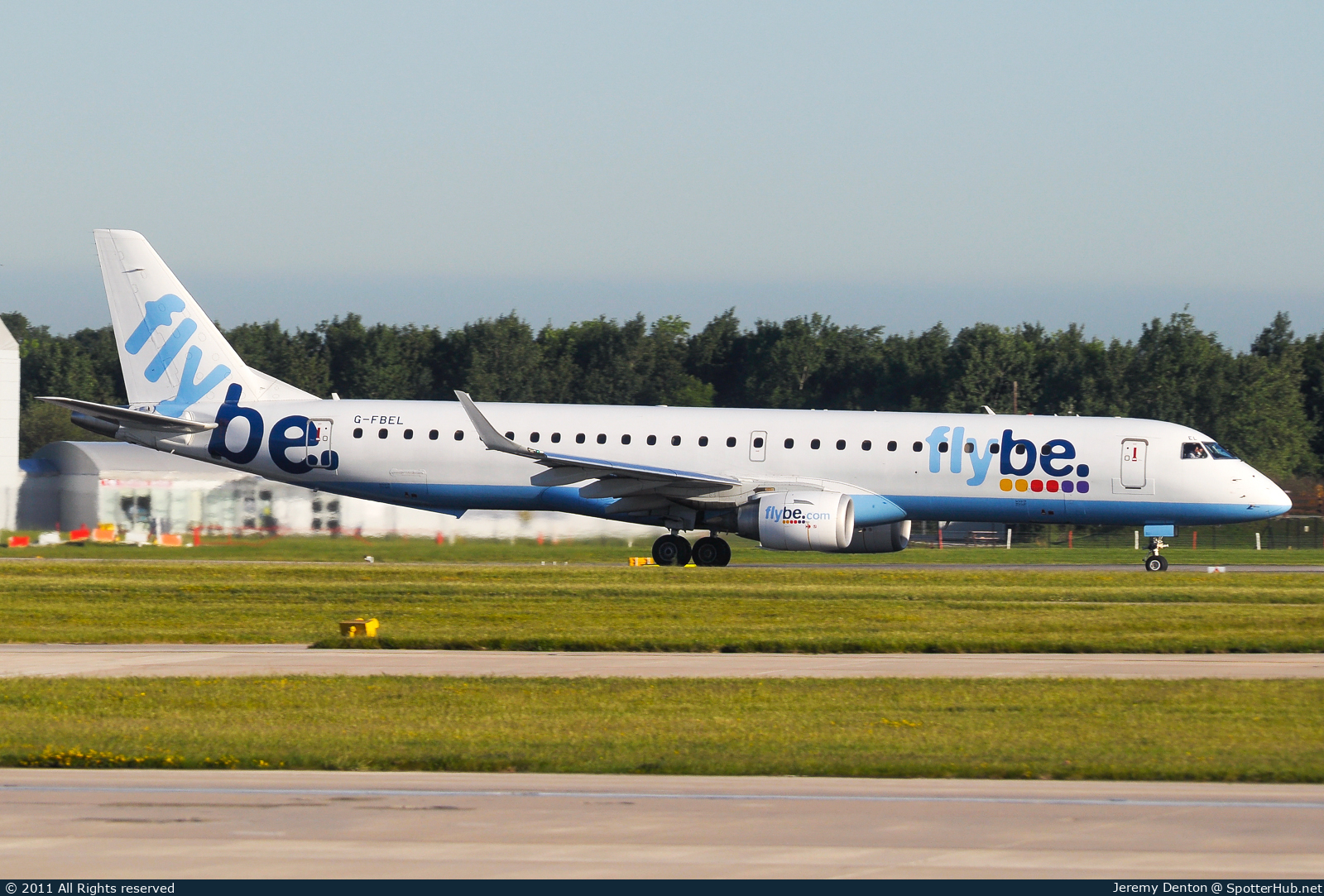 Photo of G-FBEL - Embraer ERJ-195LR operated by flybe