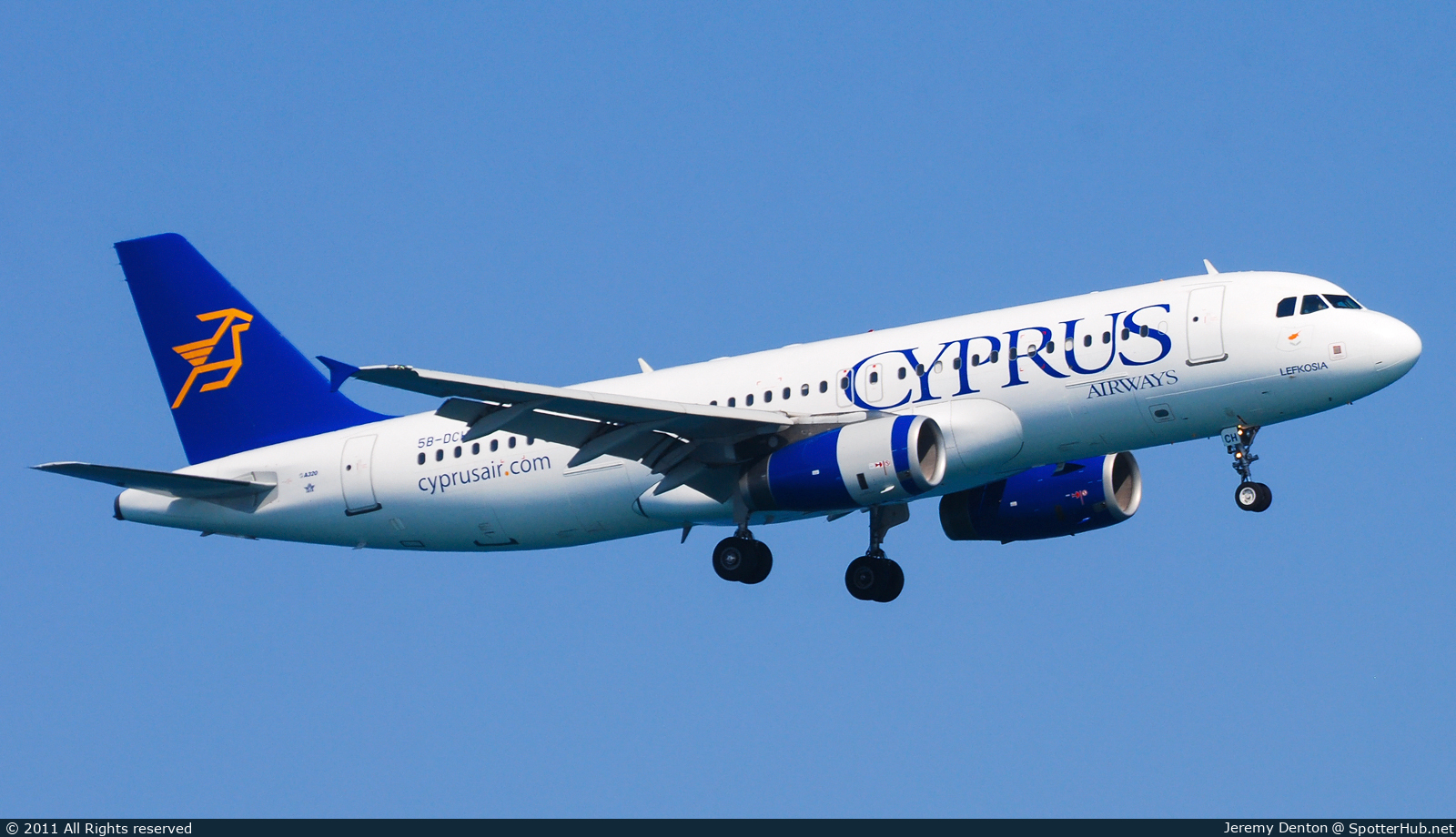 Photo of 5B-DCH - Airbus A320-232 operated by Cyprus Airways