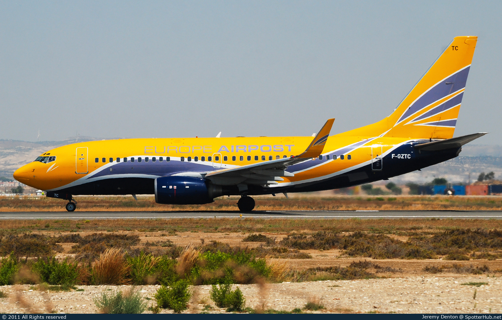 Photo of F-GZTC - Boeing 737-73V operated by Europe Airpost