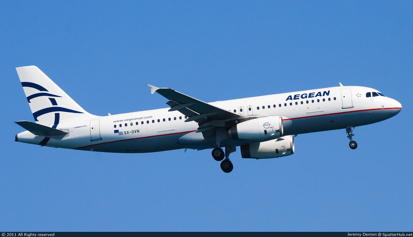 Photo of SX-DVN - Airbus A320-232 operated by Aegean Airlines