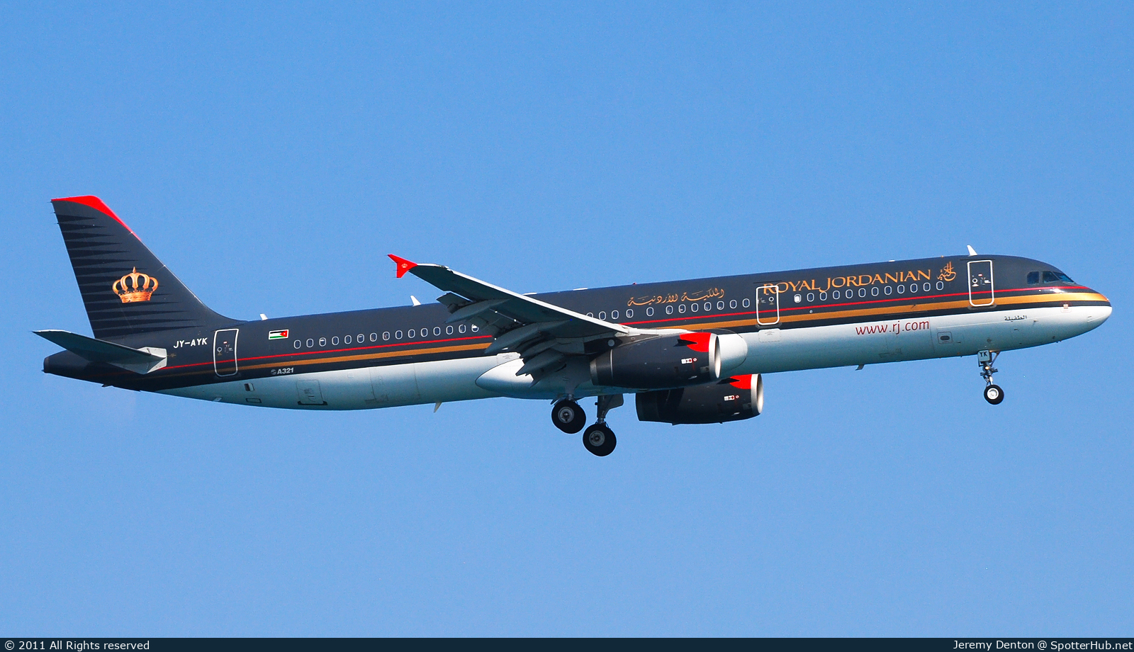 Photo of JY-AYK - Airbus A321-231 operated by Royal Jordanian Airlines