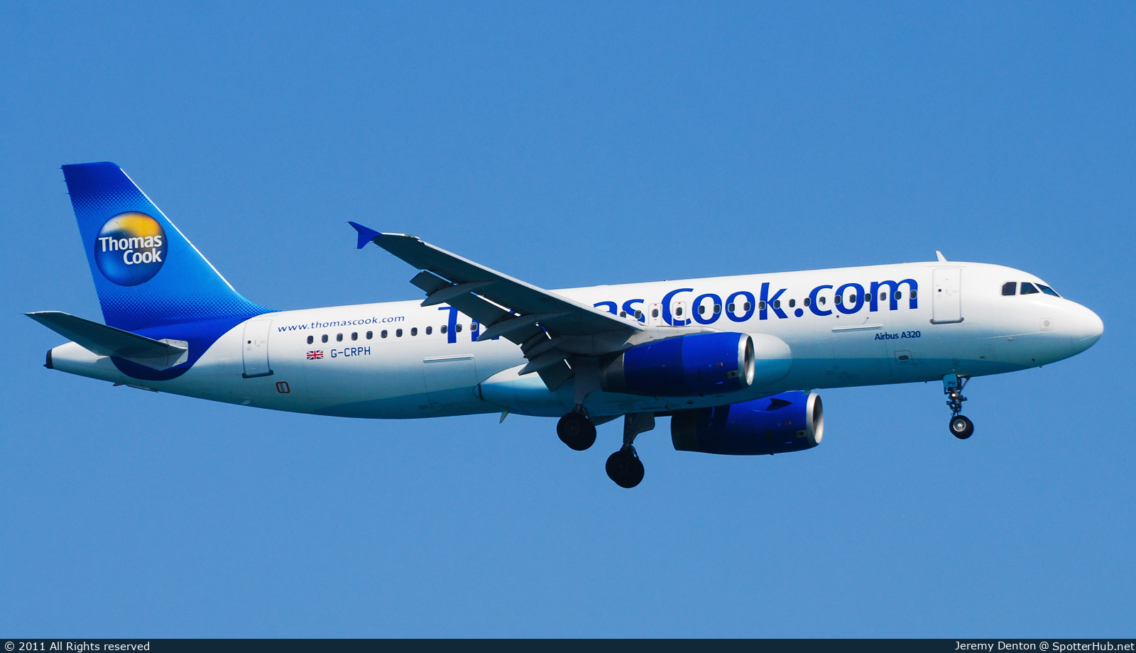Photo of G-CRPH - Airbus A320-231 operated by Thomas Cook Airlines
