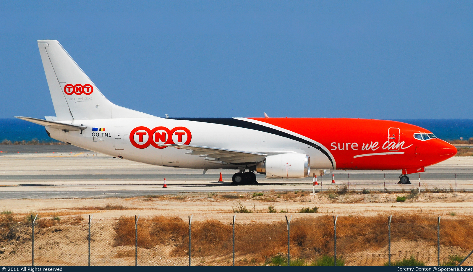 Photo of OO-TNL - Boeing 737-34S(BDSF) operated by TNT Airways