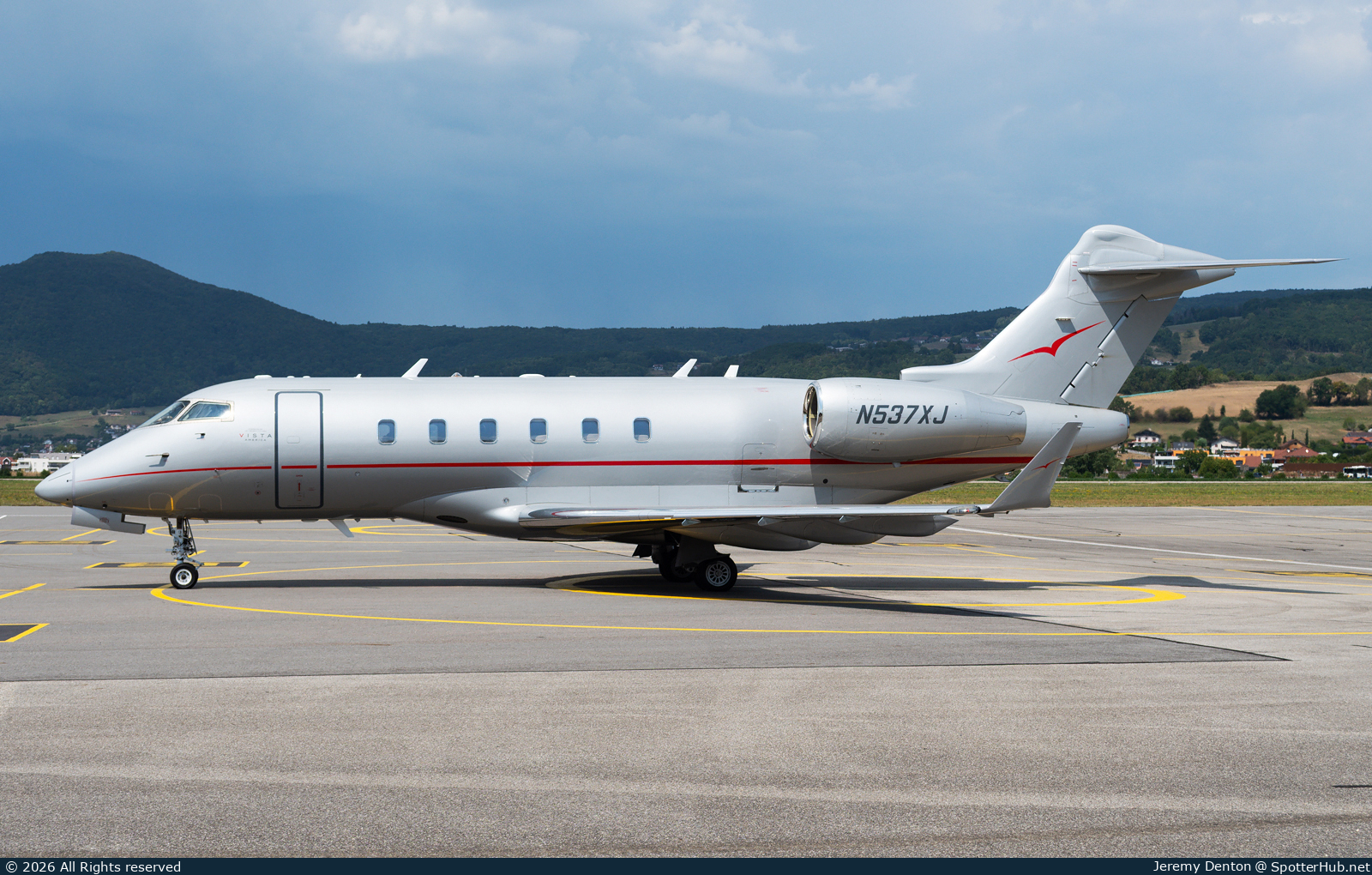 Photo of N537XJ - Bombardier Challenger 300 operated by Vista America
