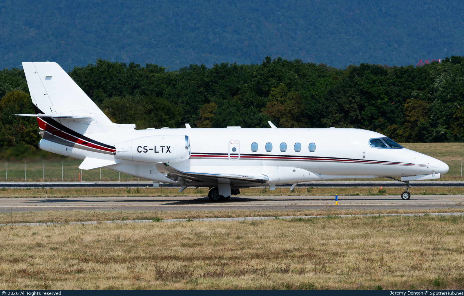 Photo of CS-LTX - Cessna 680A Citation Latitude operated by NetJets Europe