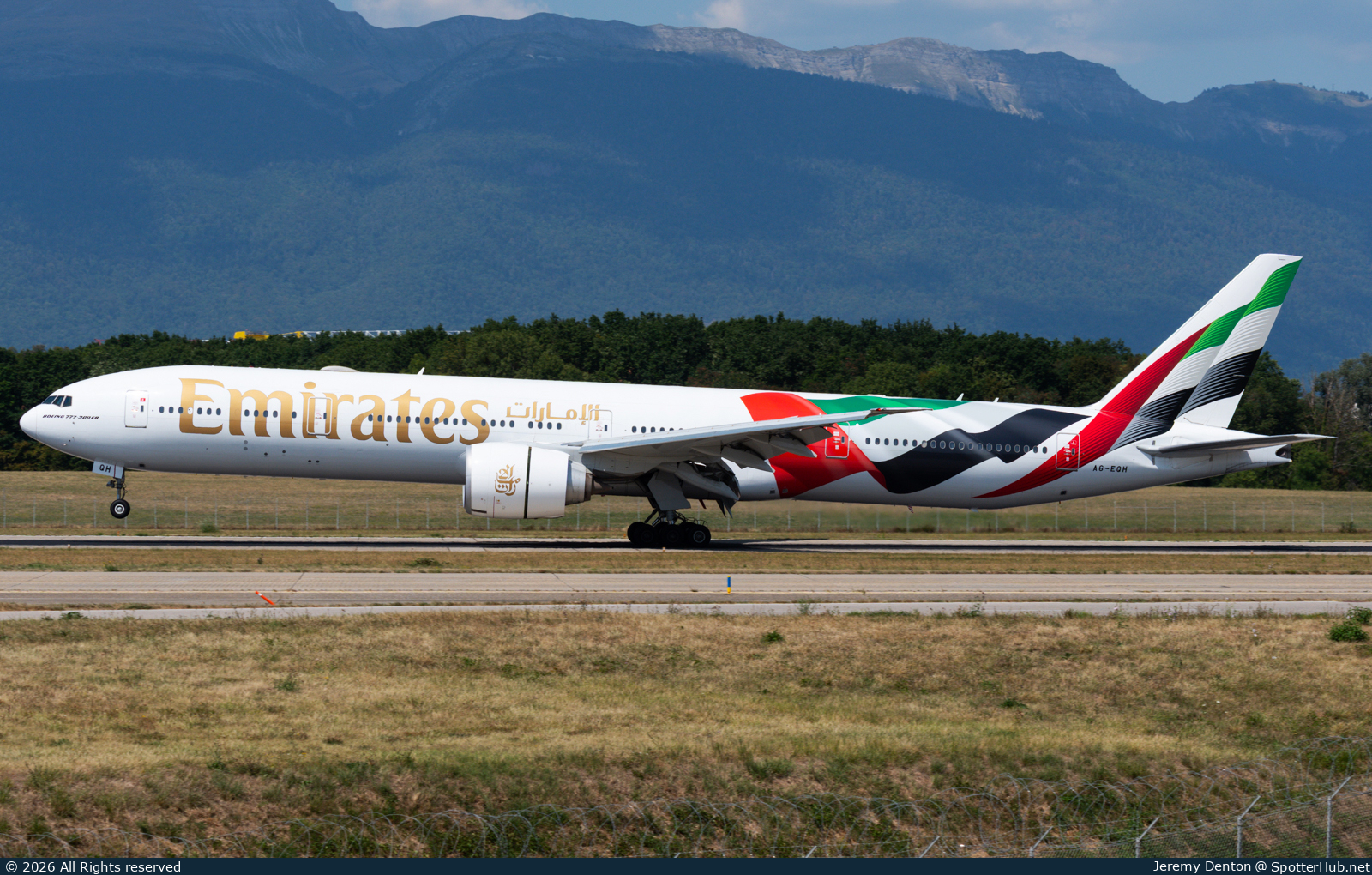 Photo of A6-EQH - Boeing 777-31H(ER) operated by Emirates