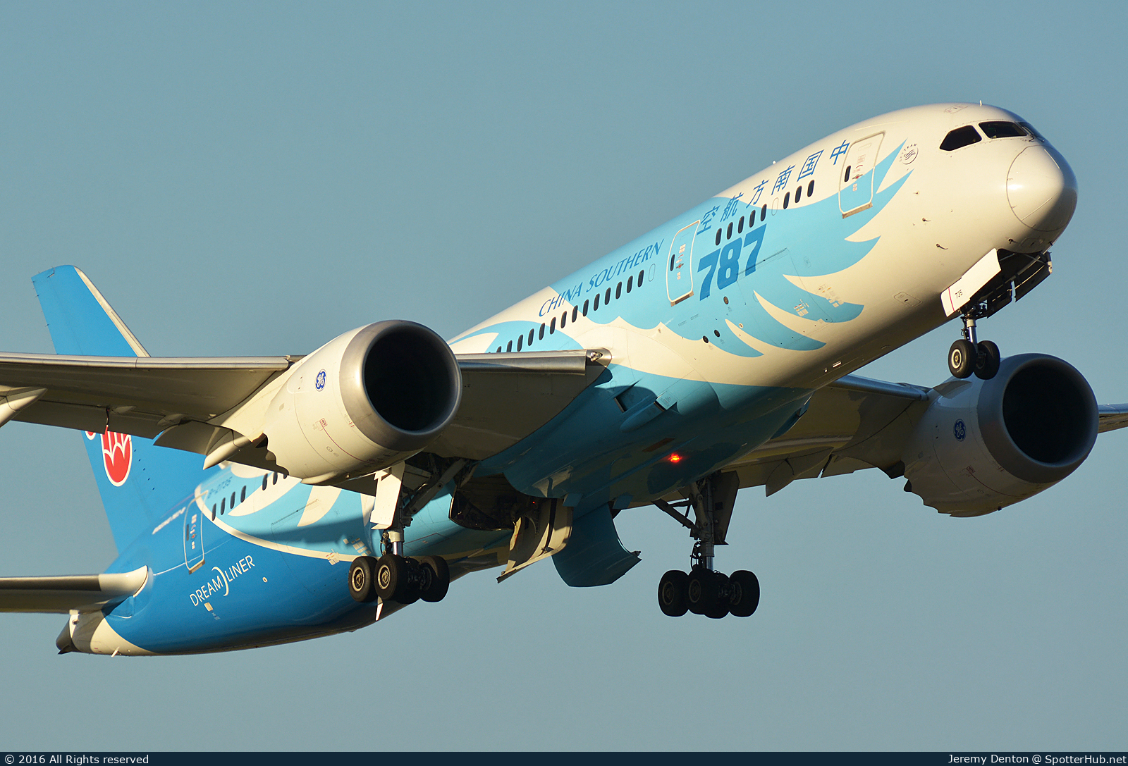 Photo of B-2735 - Boeing 787-8 Dreamliner operated by China Southern Airlines