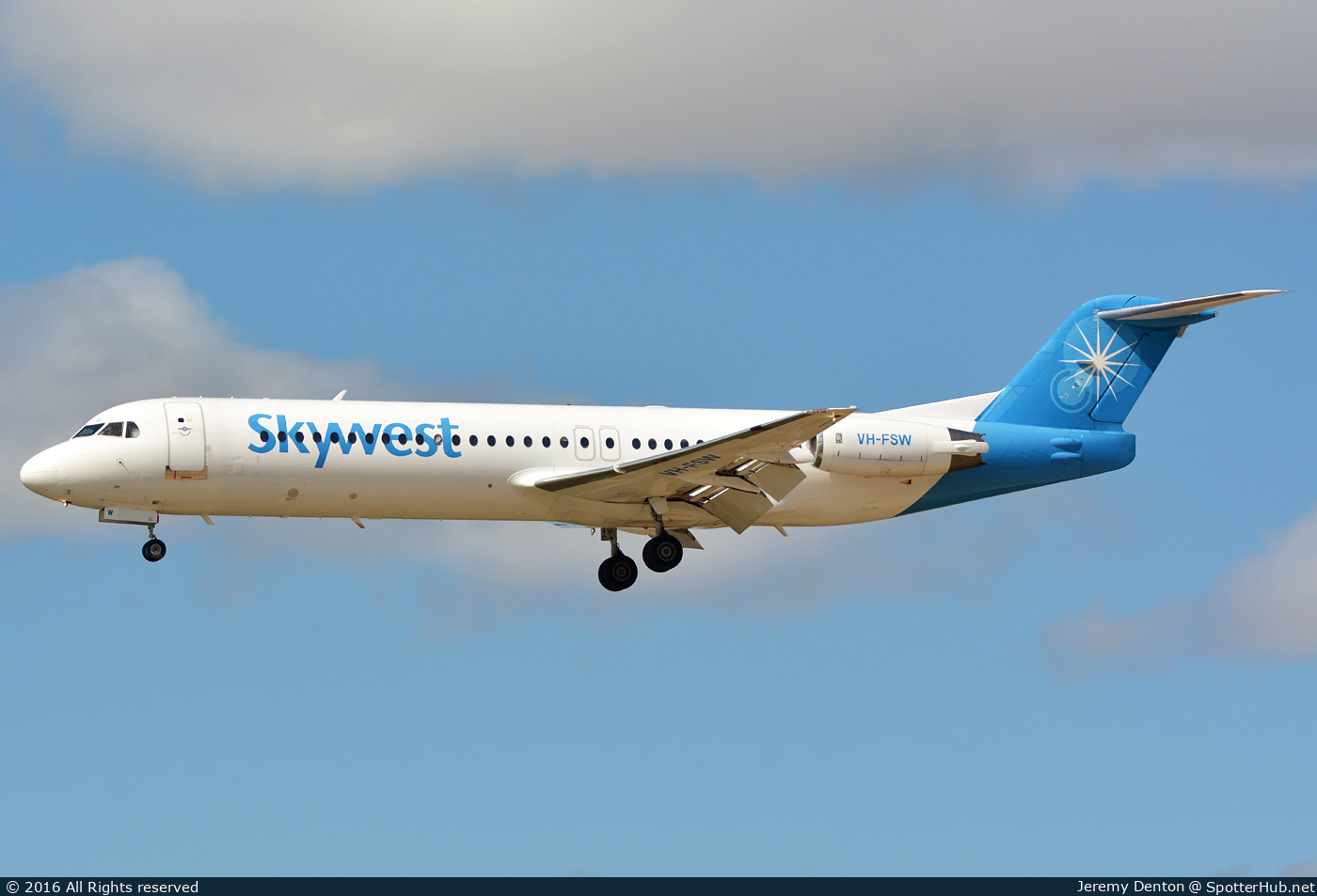 Photo of VH-FSW - Fokker 100 operated by Skywest Airlines Pty