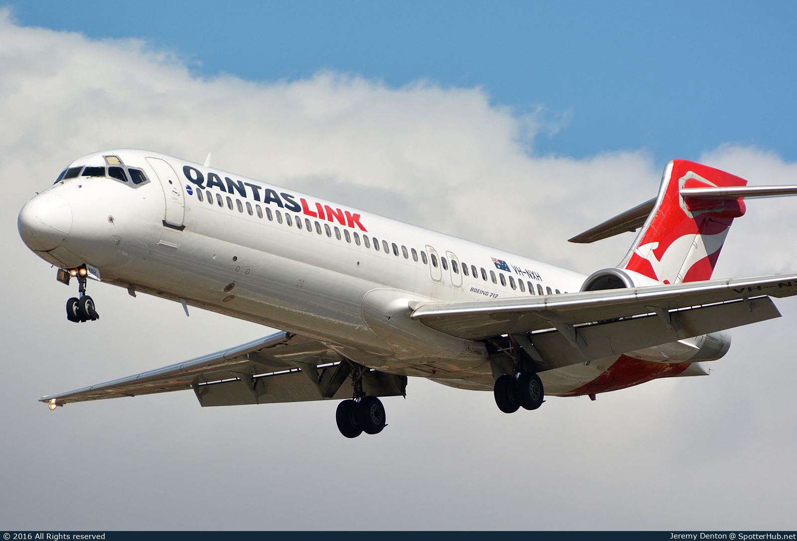 Photo of VH-NXH - Boeing 717-2K9 operated by QantasLink (opb National Jet Systems)