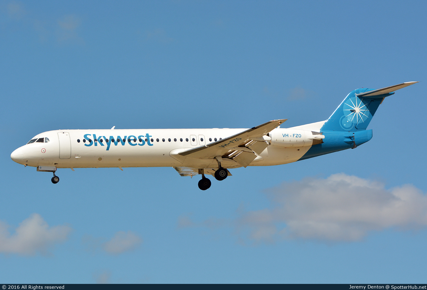 Photo of VH-FZO - Fokker 100 operated by Skywest Airlines Pty