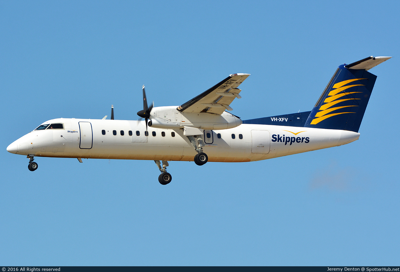 Photo of VH-XFV - Bombardier DHC-8-314 Dash 8 300 operated by Skippers Aviation