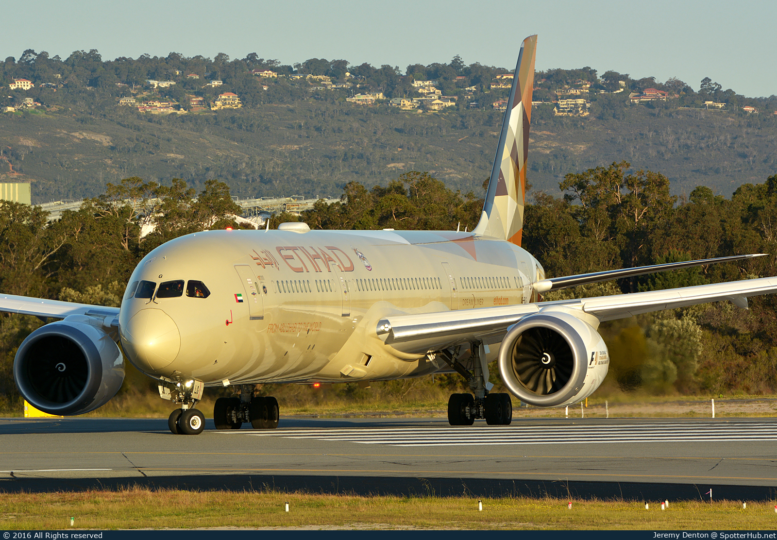 Photo of A6-BLG - Boeing 787-9 Dreamliner operated by Etihad Airways
