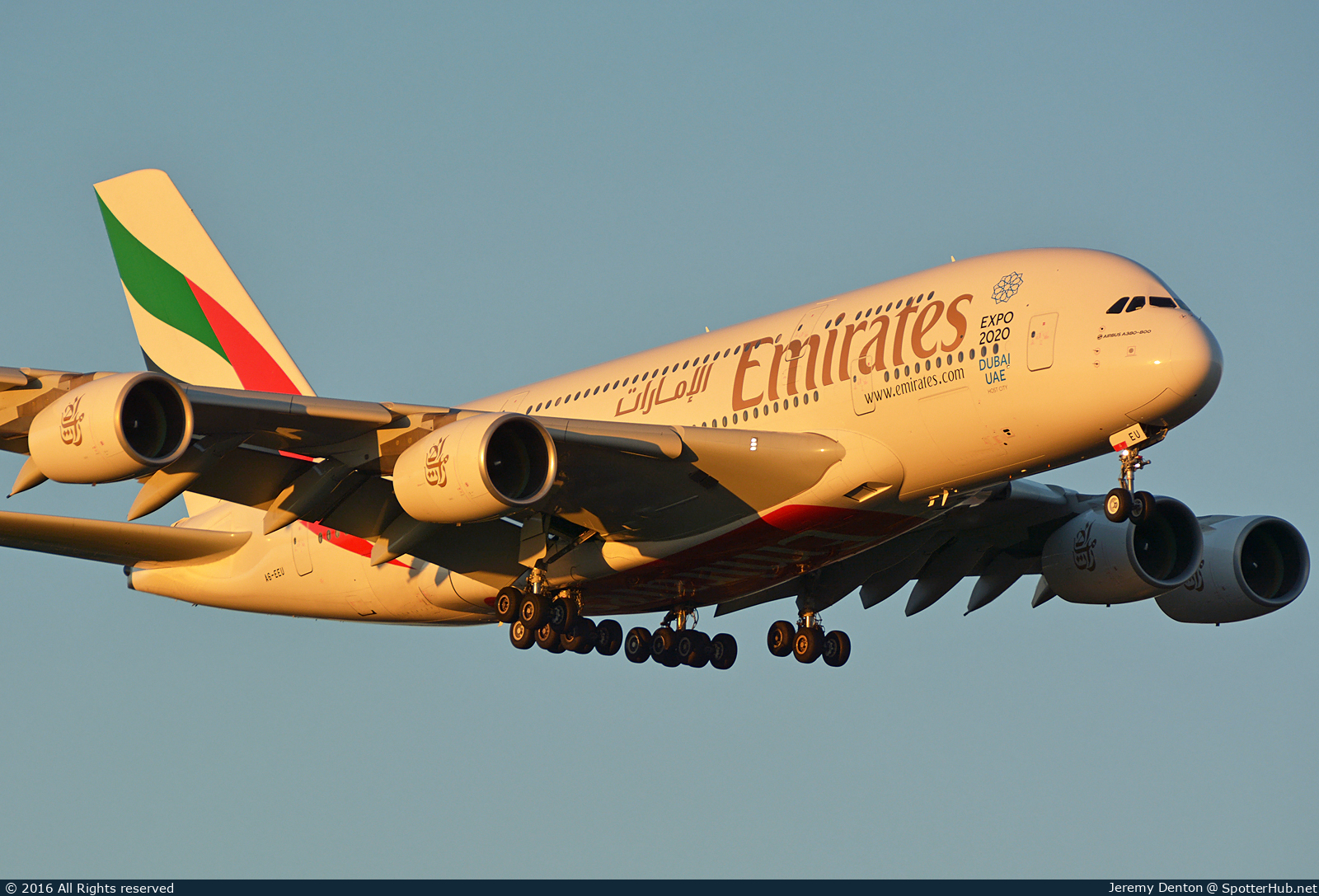 Photo of A6-EEU - Airbus A380-861 operated by Emirates