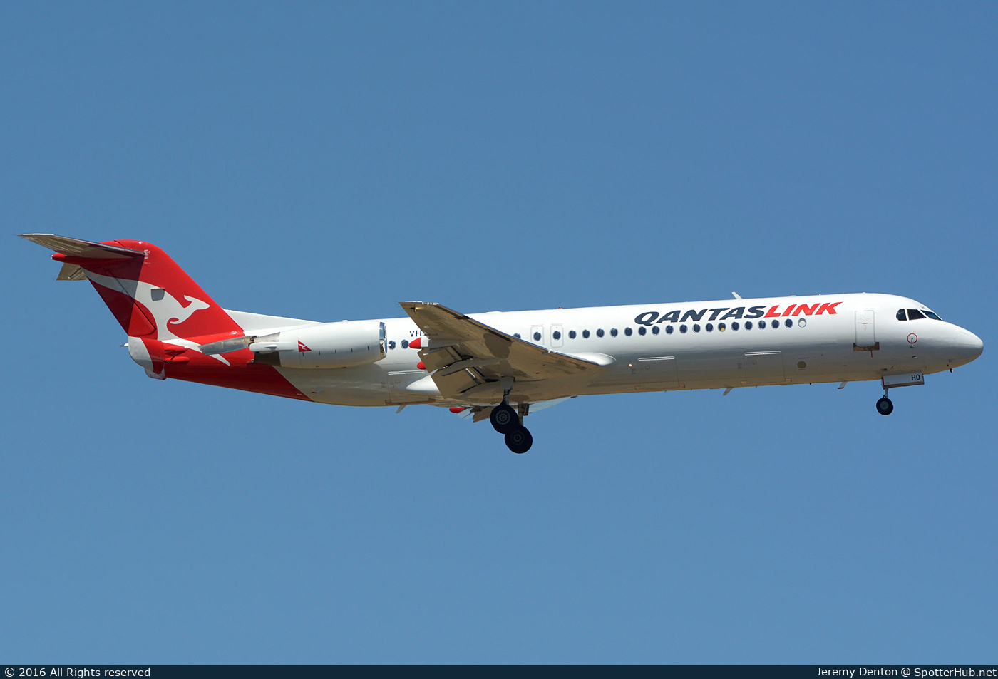 Photo of VH-NHO - Fokker 100 operated by QantasLink (opb Network Aviation)