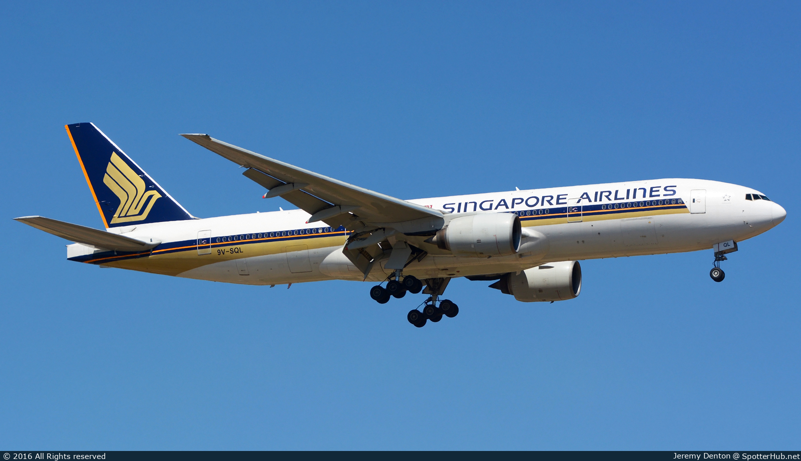 Photo of 9V-SQL - Boeing 777-212(ER) operated by Singapore Airlines