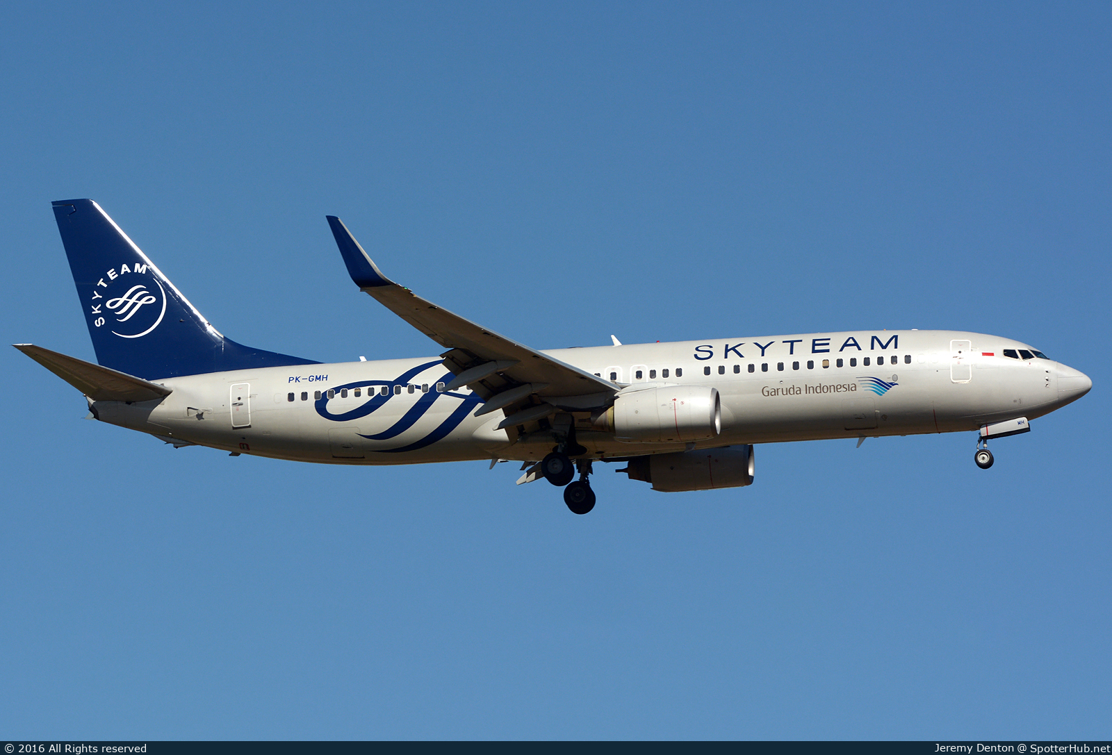 Photo of PK-GMH - Boeing 737-8U3 operated by Garuda Indonesia
