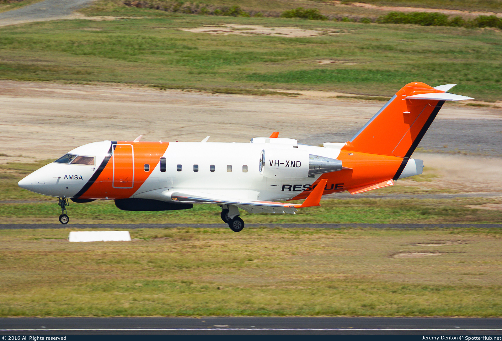 Photo of VH-XND - Bombardier Challenger 604 operated by Surveillance Australia