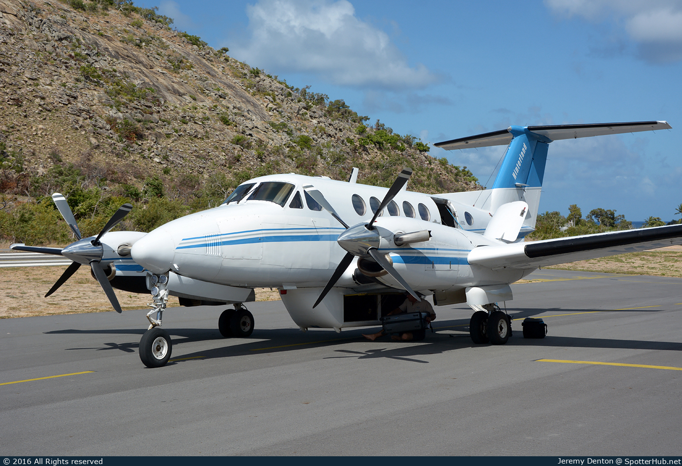 Photo of VH-HLJ - Beechcraft B200 Super King Air operated by Hinterland Aviation