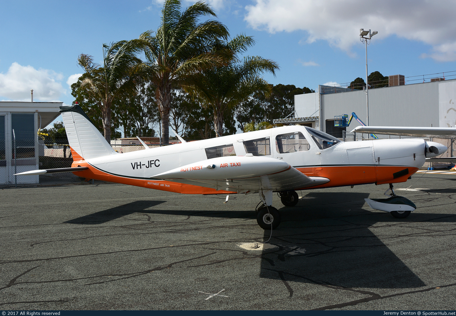 Photo of VH-JFC - Piper PA-32-260 Cherokee Six operated by Rottnest Air Taxi