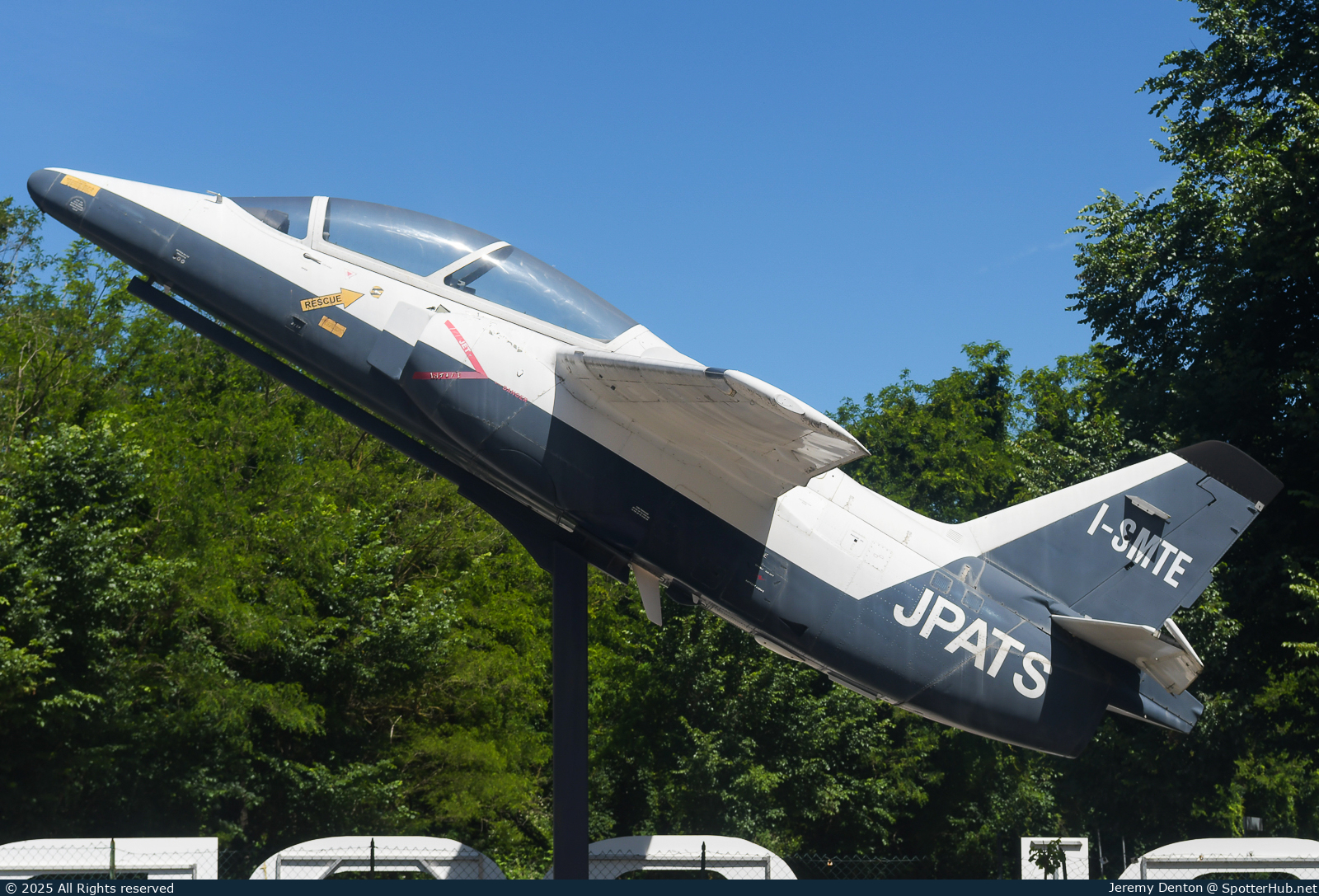 Photo of I-SMTE - SIAI-Marchetti S.211 operated by Parco e Museo del Volo Volandia