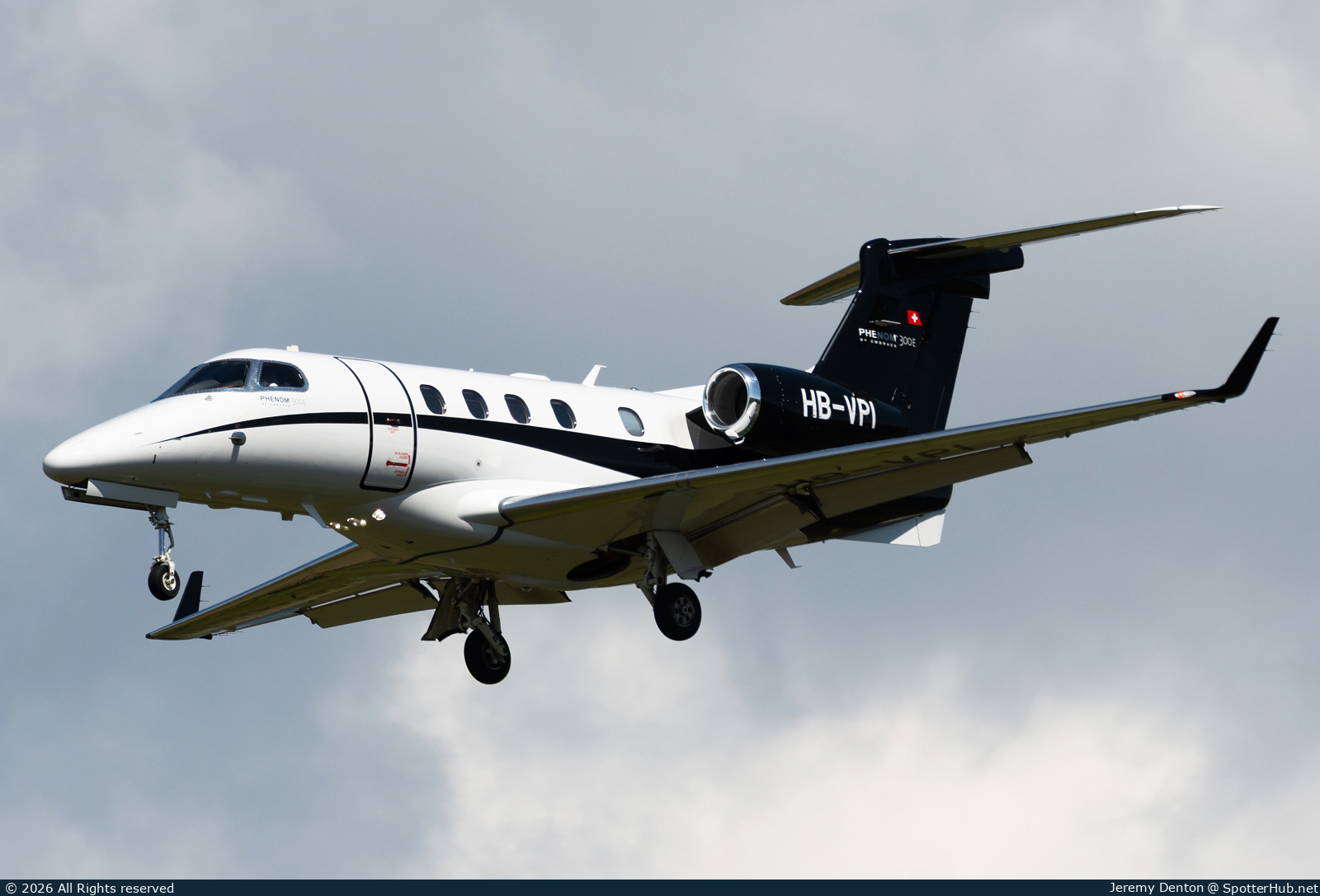 Photo of HB-VPI - Embraer Phenom 300E operated by Swiss Private Jet