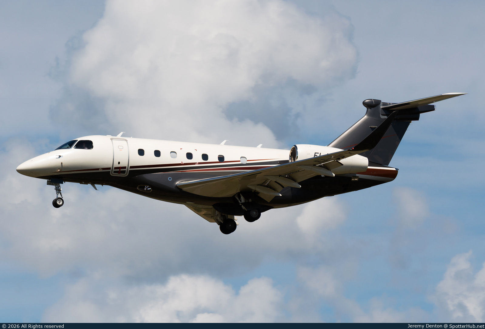 Photo of EI-NFX - Embraer Praetor 600 operated by Flexjet