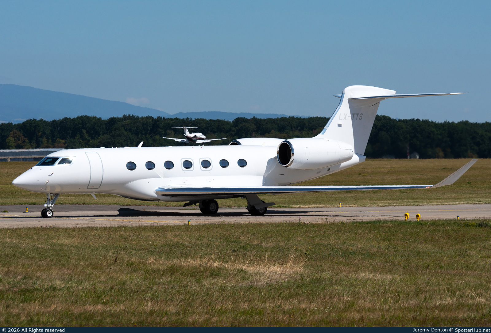 Photo of LX-TTS - Gulfstream G600 operated by Global Jet Luxembourg