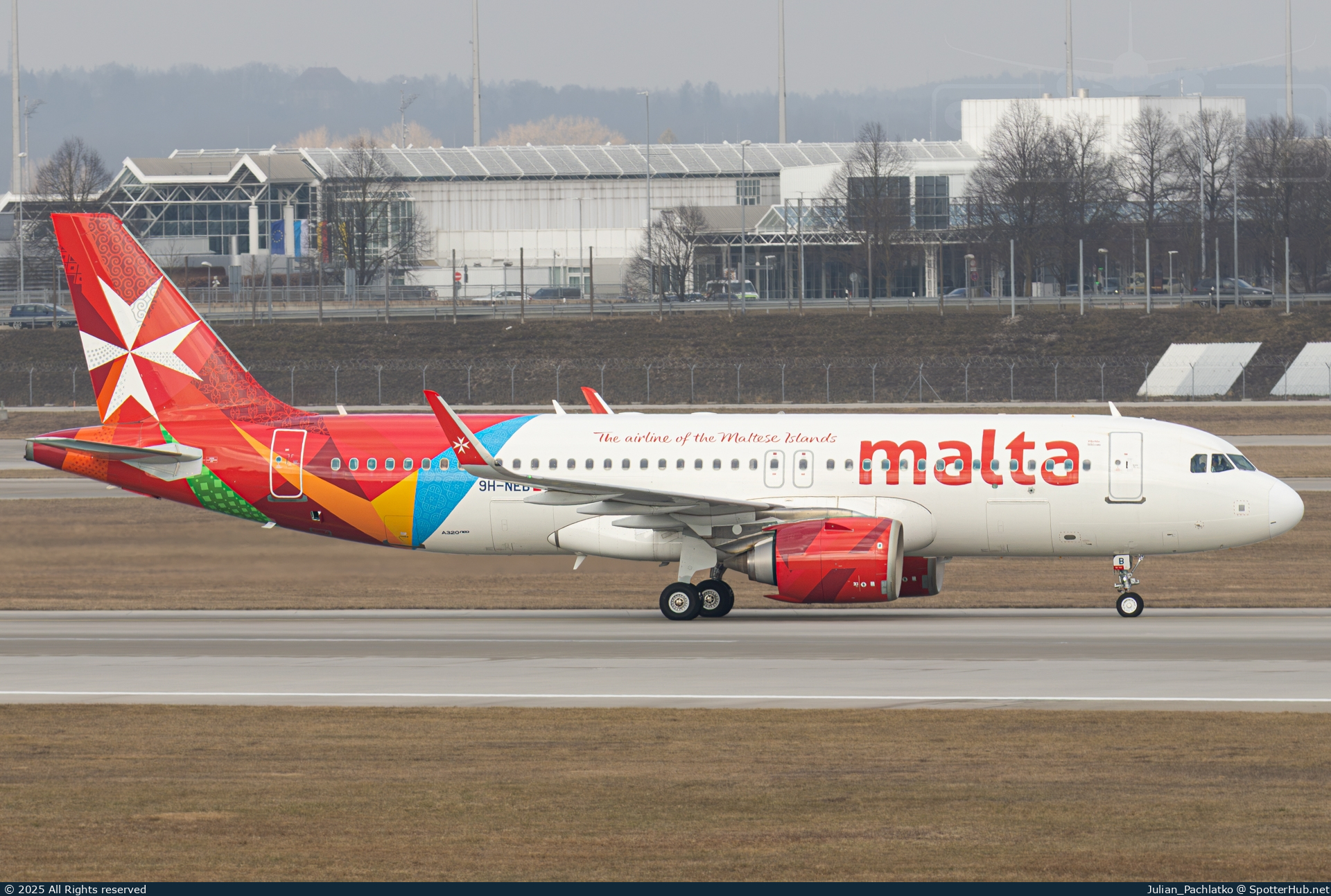 Photo of 9H-NEB - Airbus A320-251N operated by Air Malta