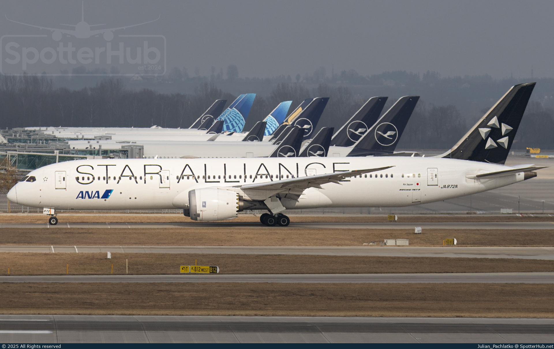 Photo of JA872A - Boeing 787-9 Dreamliner operated by ANA All Nippon Airways (opb Air Japan)